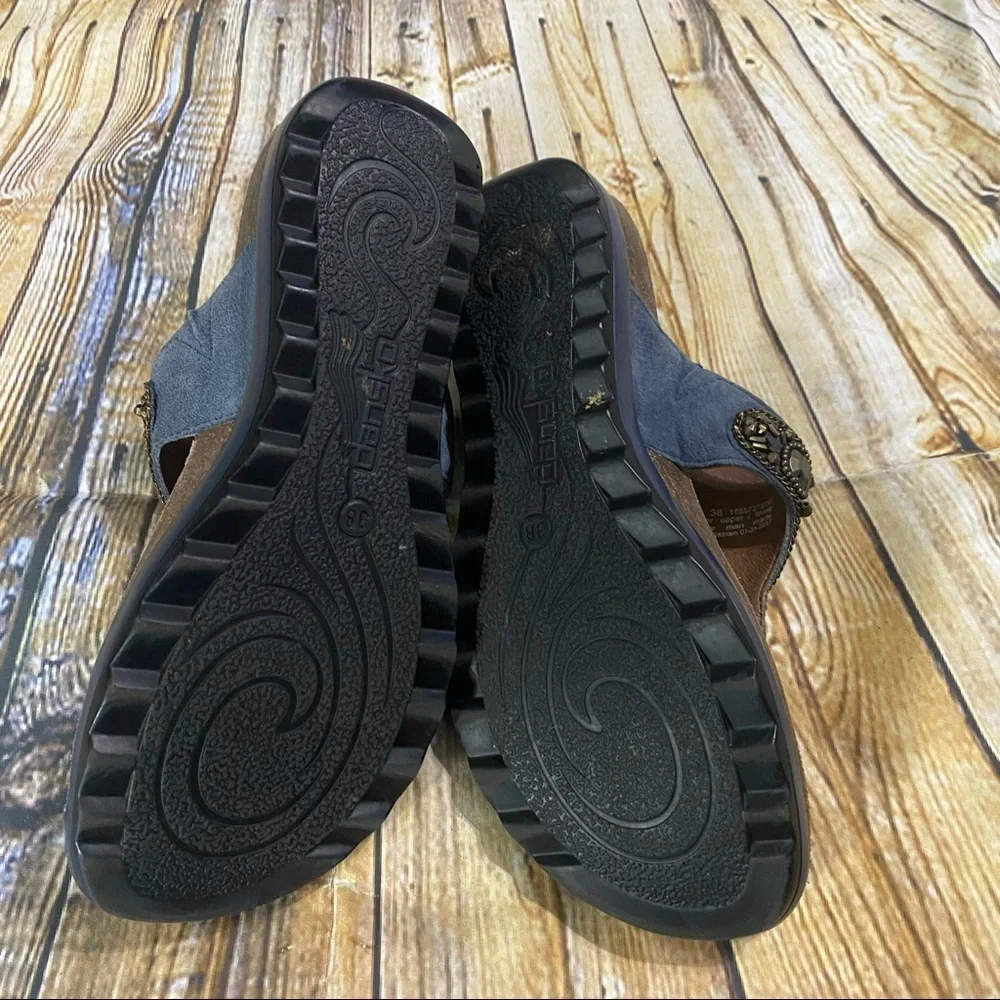 Dansko Women's Blue Beaded Thong Sandals - Picture 5 of 5